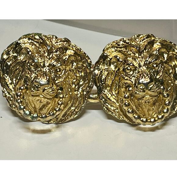 Vintage 1974 Gold Tone Heraldic Lion Head Ring Detail Statement Belt Buckles - Picture 3 of 9